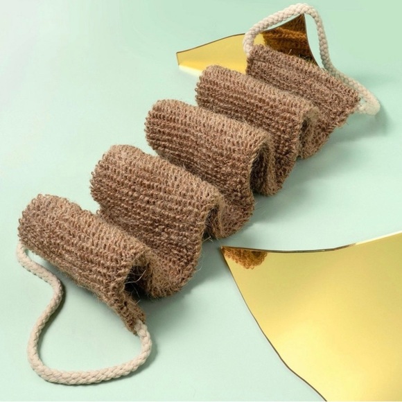 ECOTOOLS EXFOLIATING BACK SCRUBBER (NEW WITH TAGS) - Picture 5 of 8